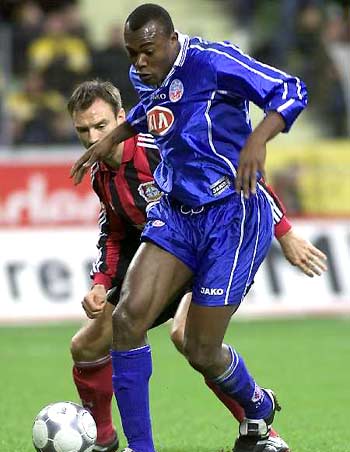 明对比的是 明对比的是